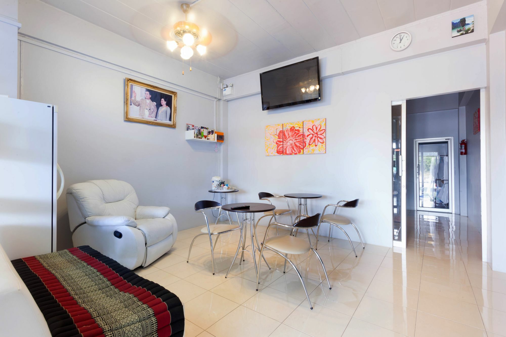 Luna Guesthouse And Travel Rawai Εξωτερικό φωτογραφία