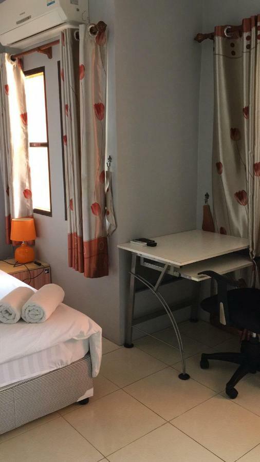 Luna Guesthouse And Travel Rawai Εξωτερικό φωτογραφία